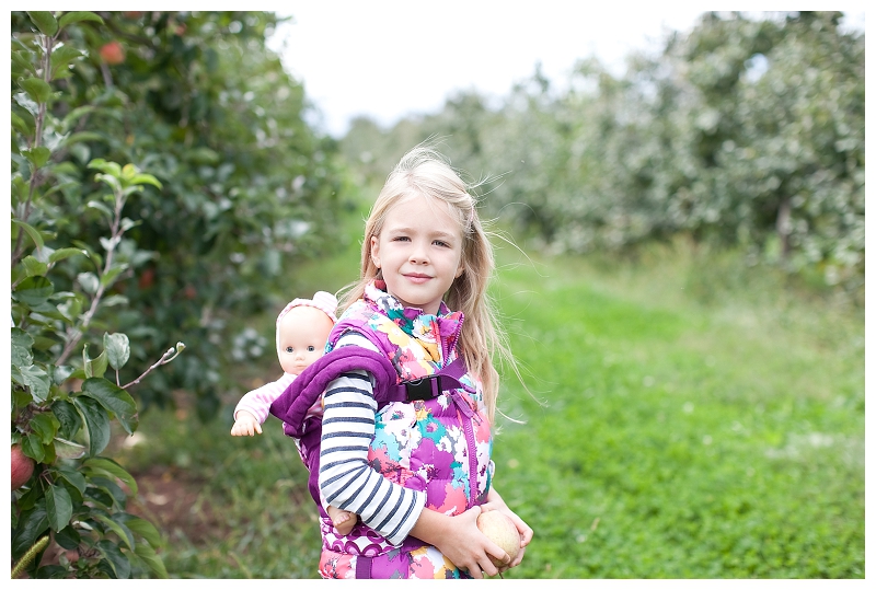 apple picking_972